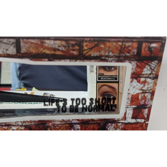 MANIC PANIC AMPLIFIED EYESHADOW PALETTE OFFICIAL RARE LICENSE PUNK EMO - Picture 6 of 6